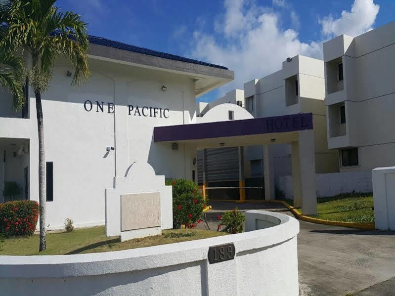 One Pacific Hotel Тамунинг Екстериор снимка